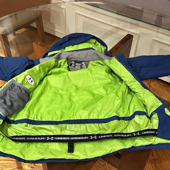 Kids Under Amour Water Resistant Jacket with hood - Picture 3 of 5